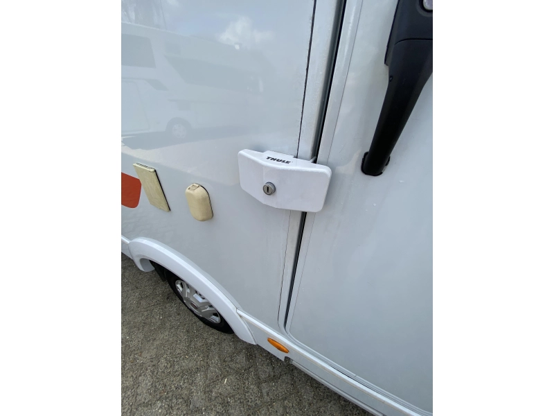 Carado T 345 teilintegriertes Wohnmobil Foto: 5