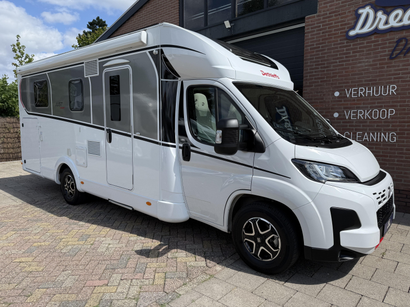 Dethleffs Just Camp T 7052 DBM Automaat/Fiat 8  foto: 2