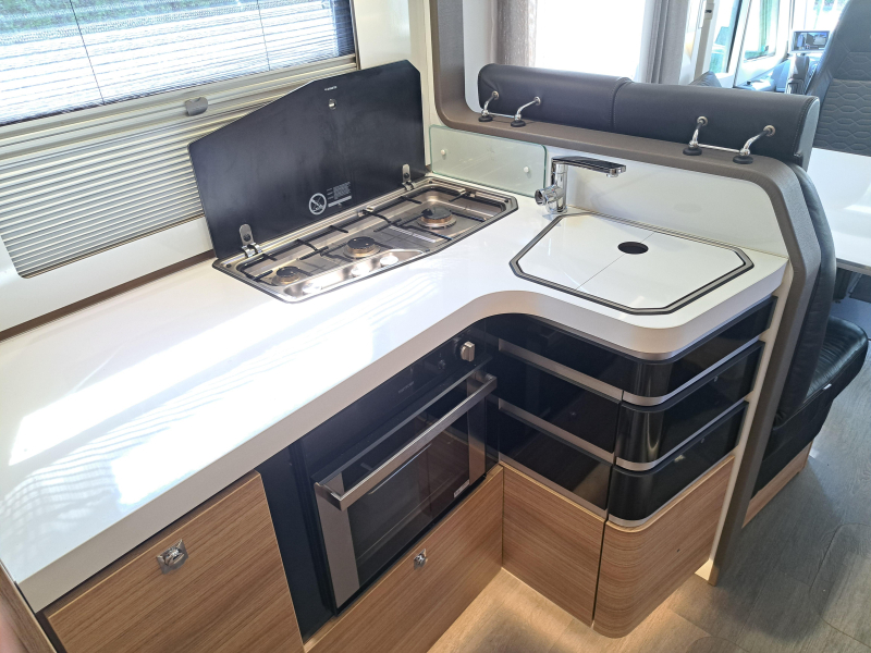 Adria Sonic Supreme 810 SL Edici&oacute;n limitada foto: 8