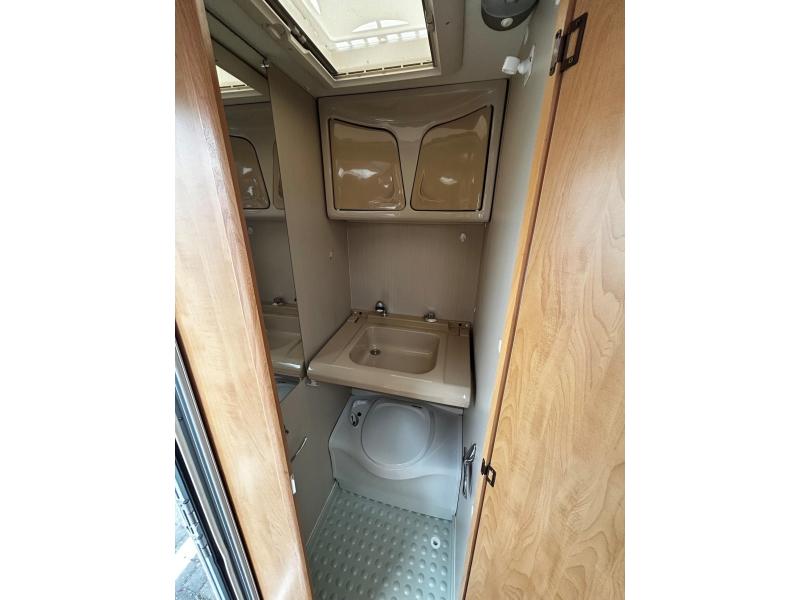 Caravelair Ambiance Style 390 Avance, caja fuerte, ALKO AKS foto: 6