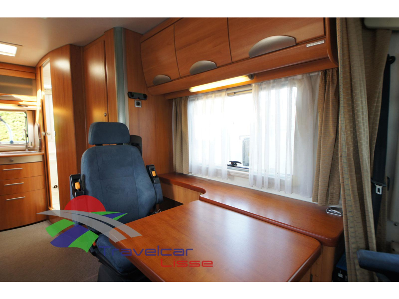 Hymer B 584 Zonnepaneel/Dakairco  foto: 3