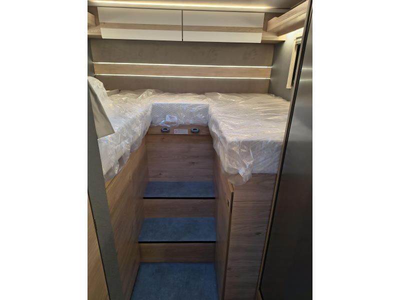 Dethleffs Just Camp T 6812 EB Active - automaat  foto: 11