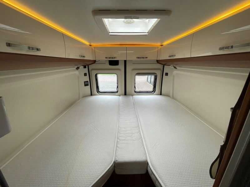 Hobby Vantana 65 Single Beds 49000 km photo: 14