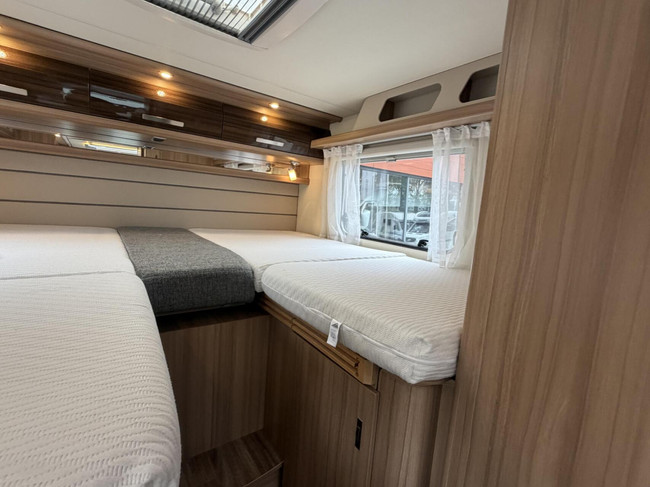 Knaus 650 Meg Sun Ti Automatik Einzelbetten Maxxfan Flacher Boden Foto: 17