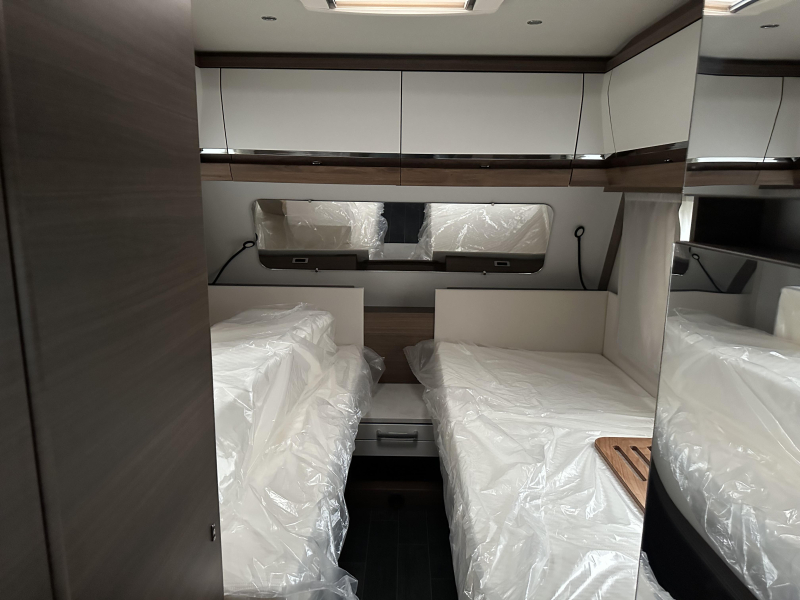 Tabbert Puccini 550 E 2.3 / enkele bedden  foto: 7