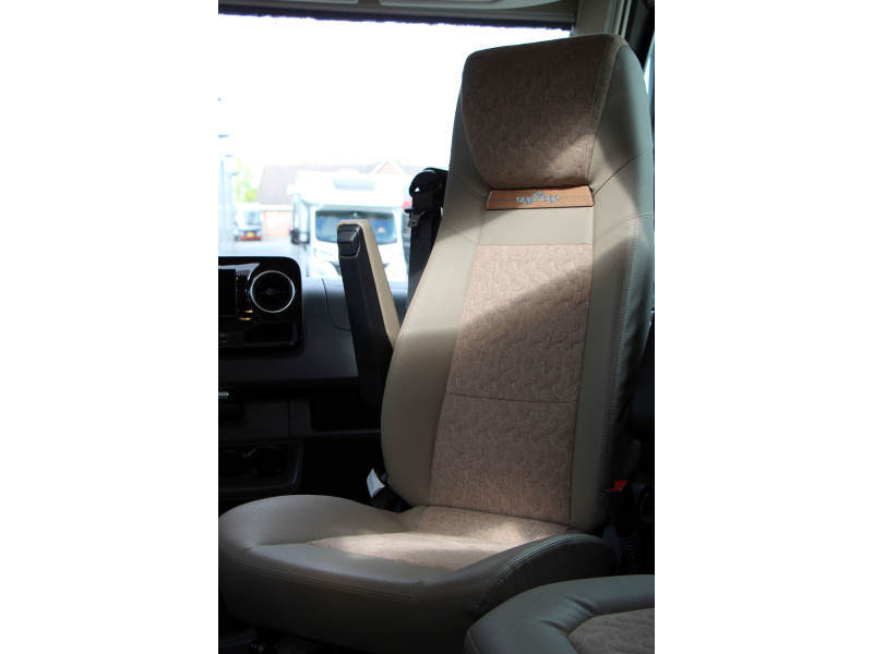 Carthago C-Tourer I Camas individuales + Cama abatible foto: 66