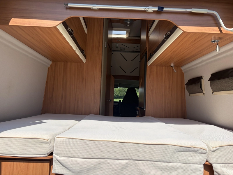 Weinsberg CaraBus 600 MQH 4 Personen Foto: 10