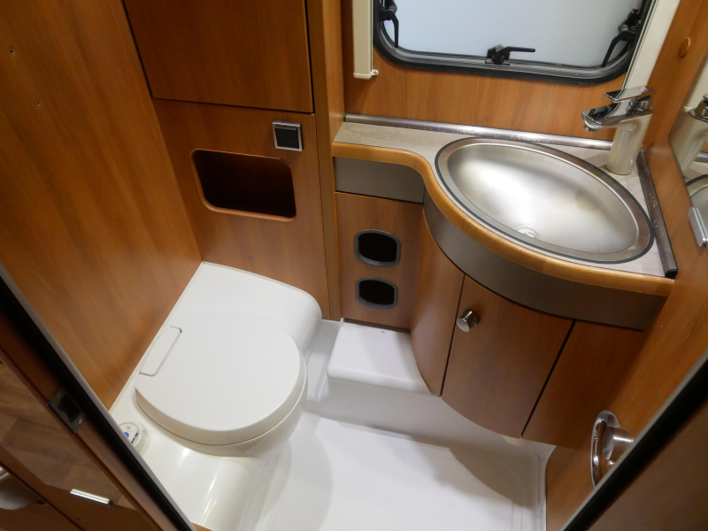 Eriba Nova GL 530 Mover, awning, air conditioning photo: 15