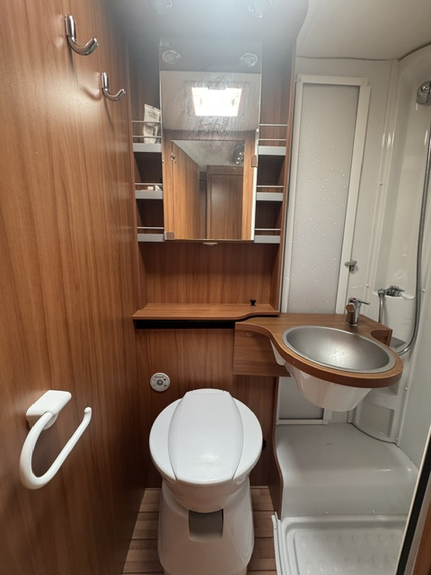 Weinsberg CaraHome 700DG foto: 18