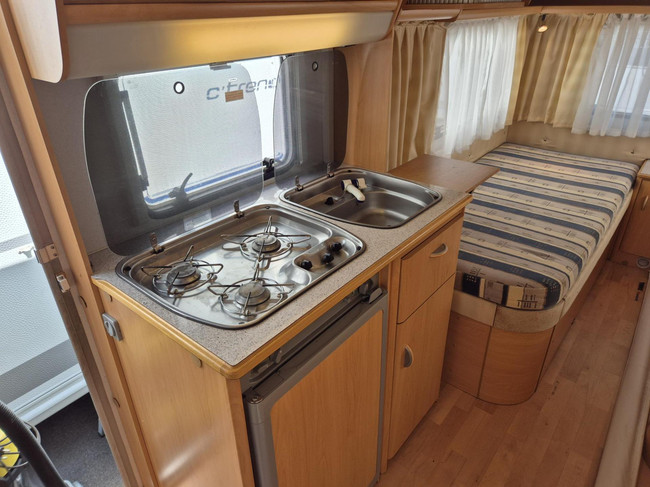 Wilk 500 S3 Enkele bedden, mover + rondzit + VT + Zak luifel foto: 10