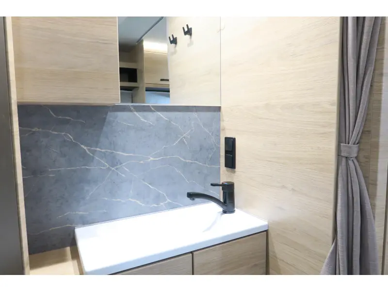 Weinsberg CaraOne 500 FDK STAPELBED+GARAGE 1700 KG  foto: 9