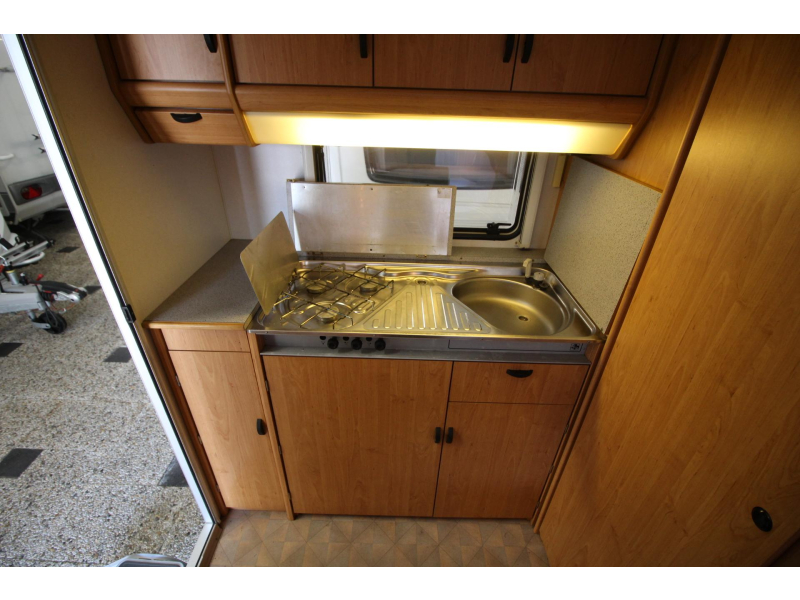 Knaus Sudwind 395 H Voortent  foto: 10