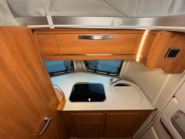 Eriba Touring Pan Familia 320 foto: 15