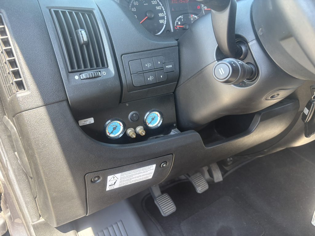 Adria TWIN SLX640, Camas individuales 2.3 Turbo 130cv foto: 11