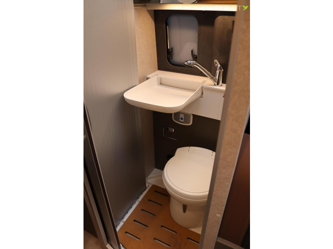 Hymer Grand Canyon 180hp Automatic | Lithium | 5G router | LED headlights | Diesel heating | Fiat multimedia system | Outdoor shower | A photo: 18