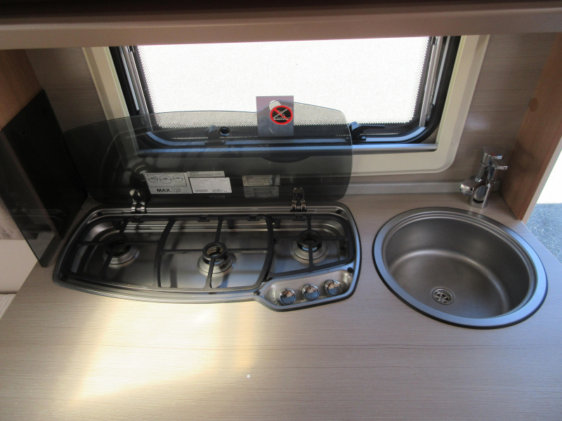 Knaus Sport 460 EU WITH AIR CONDITIONING AND MOVER photo: 9