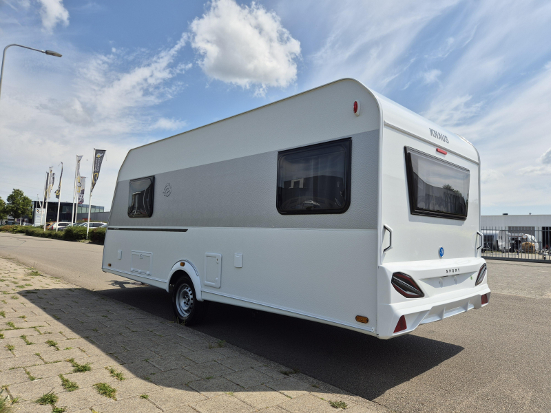 Knaus Sport 500 EU Cassetteluifel  foto: 2