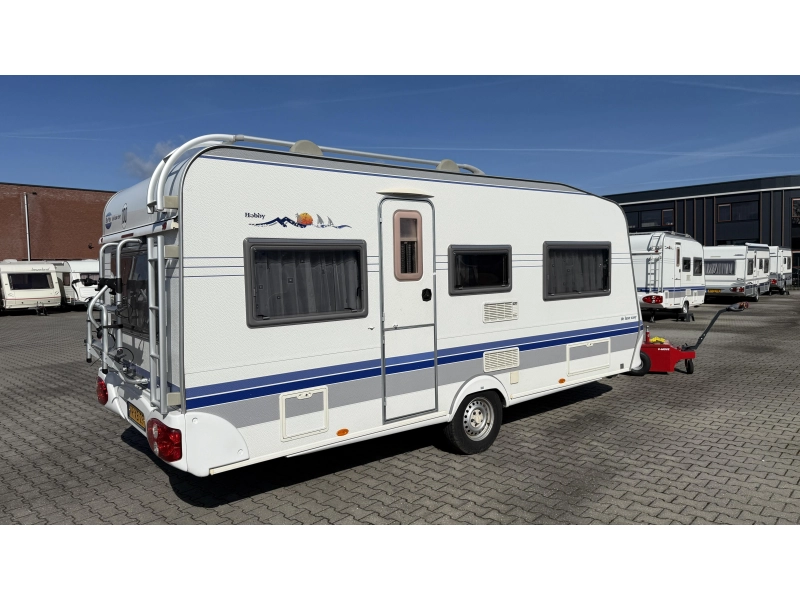 Hobby De luxe Easy 495 UL lits jumeaux salon en U photo : 12