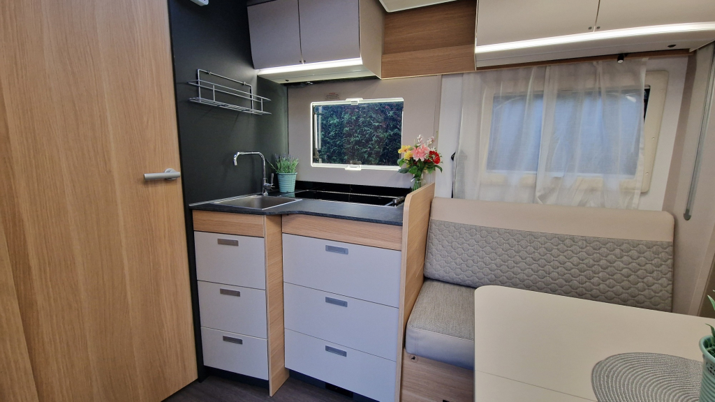Adria Matrix 650 DC Foto: 9