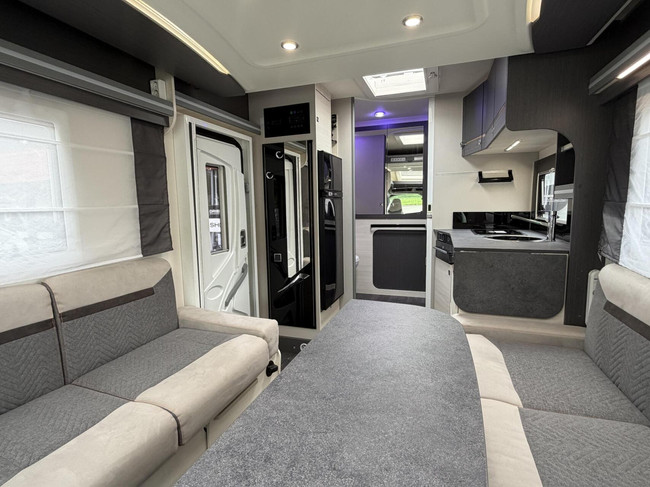 Chausson 640 Titanium Premium 170PK Automaat Hefbed Zonnepaneel Zeer Ruim foto: 11