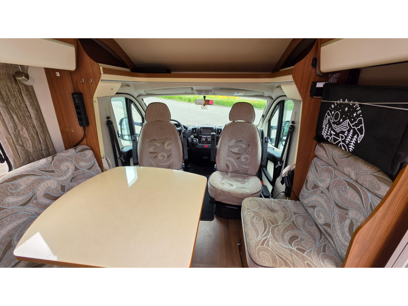 Eura Mobil Profila T 660 EB camas individuales foto: 9