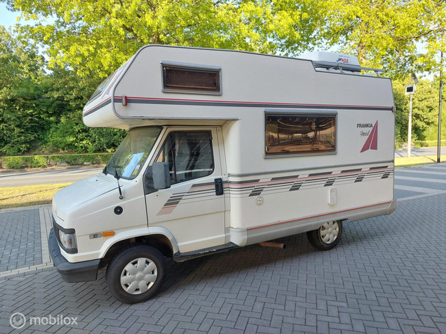Fiat Ducato 1.9TD Frankia Mobil A520 Autocaravana compacta foto: 1