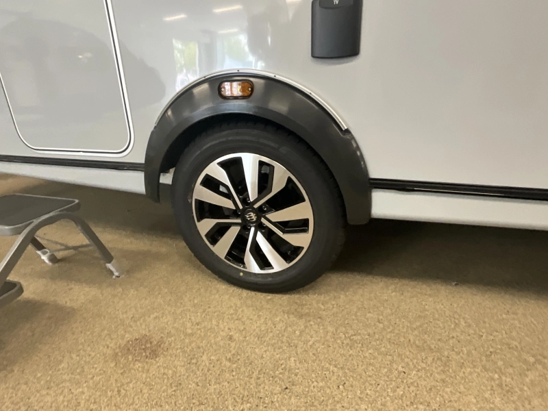 Knaus Sudwind Black Selection 450 FU VLOERVERW-MOVER  foto: 15