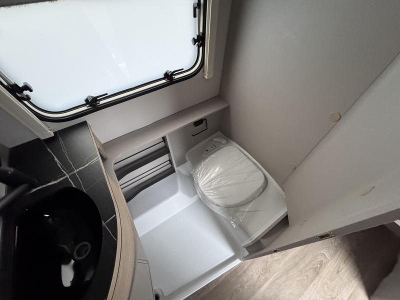 Eriba Touring 542 Urban uitvoering  foto: 12