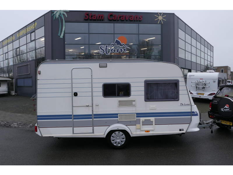 Hobby De Luxe 400 KB avec lit superposé et auvent 