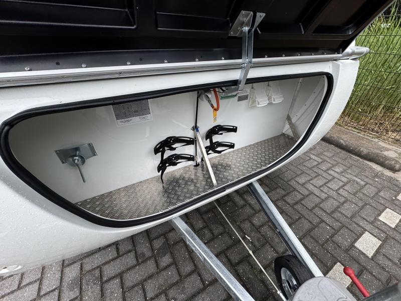 Eriba Feeling 442  foto: 2