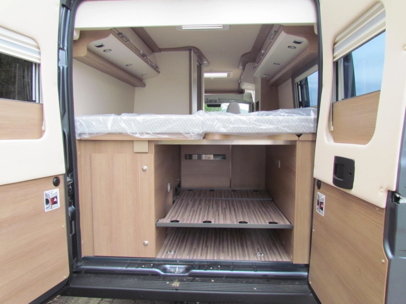 Malibu Diversity Coupe 640 LE K Lengtebedden, Automaat  foto: 7