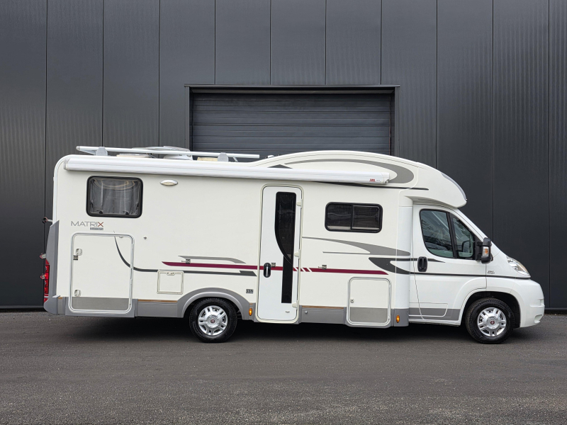 Adria Matrix M 680 SP 5 Gordeplaatsen!  foto: 2