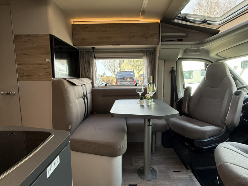 Hymer Exsis 580 T foto: 12