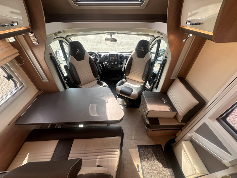Bürstner Lyseo Harmony Line 690 Fiat 140PK Lengtebedden  foto: 15