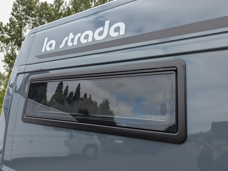 La Strada Avanti 140PK automaat lengtebed  foto: 4