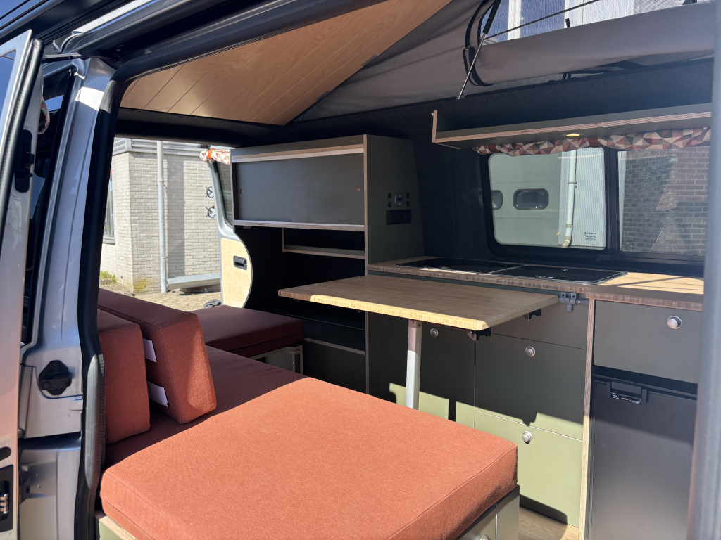 Volkswagen T6 buscamper 2020 Two-tone foto: 14