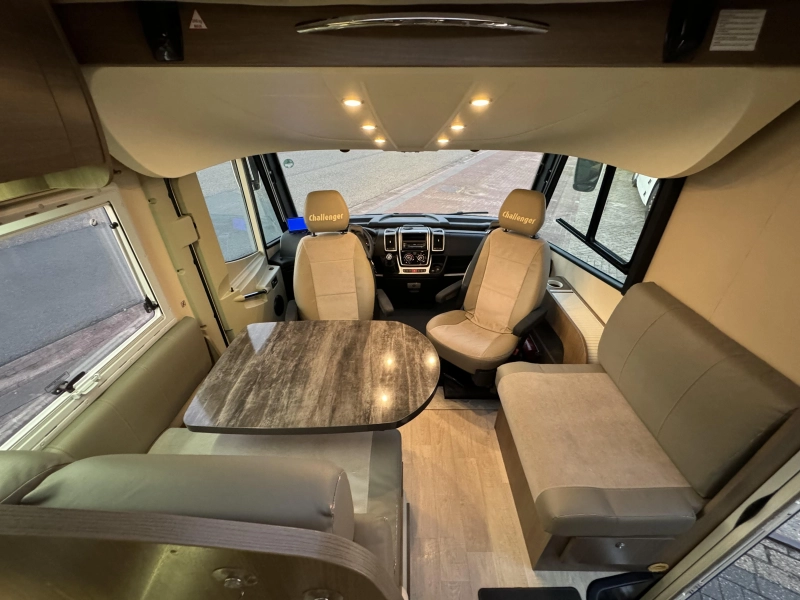 Challenger Sirius 2098 Queensbed-Hefbed-2x Airco  foto: 4