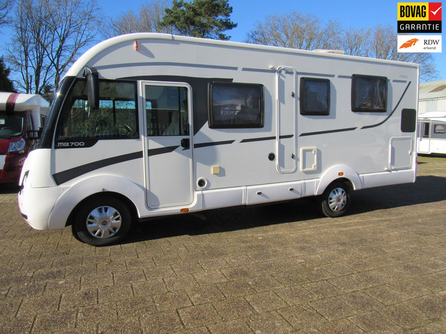 Itineo MB700 Fiat Integriert Queensbett und Hubbett Bj. 2016 Foto: 23