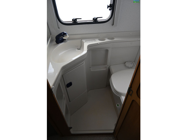 Eriba Touring Triton 420GT Foto: 17