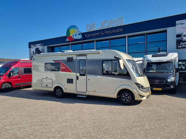 B&uuml;rstner Ixeo I720 Champagne Fiat foto: 2