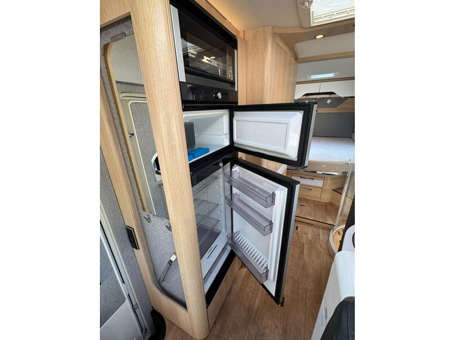 Hymer BML-I 790 Masterline Queensbed Hefbed Alde EP Level Oven Trekhaak Luifel foto: 13