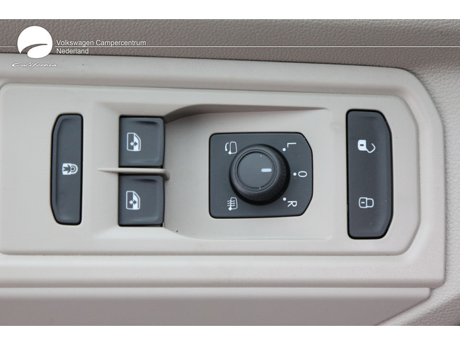 Volkswagen California Beach Tour 1.5 eHybrid 180 kW / 245 PK DSG 4Motion foto: 20
