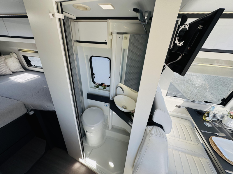 Adria Twin Supreme 640 SLB Camas individuales foto: 16