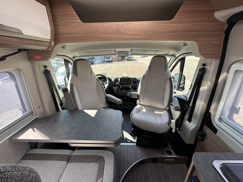 Knaus Boxlife 540 MQ BD90 Hefbed, Zonnepaneel  foto: 2