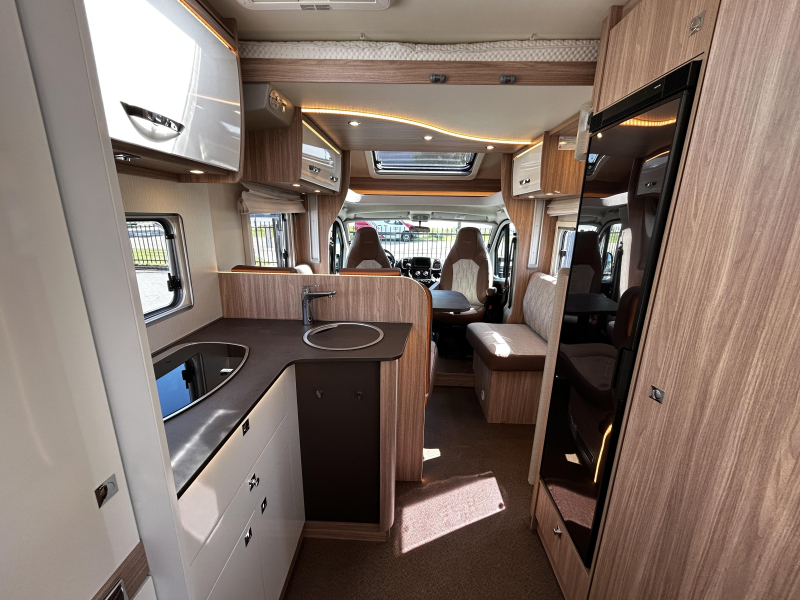 Bürstner Limited T 660 Fransbed/Automaat/2023  foto: 7