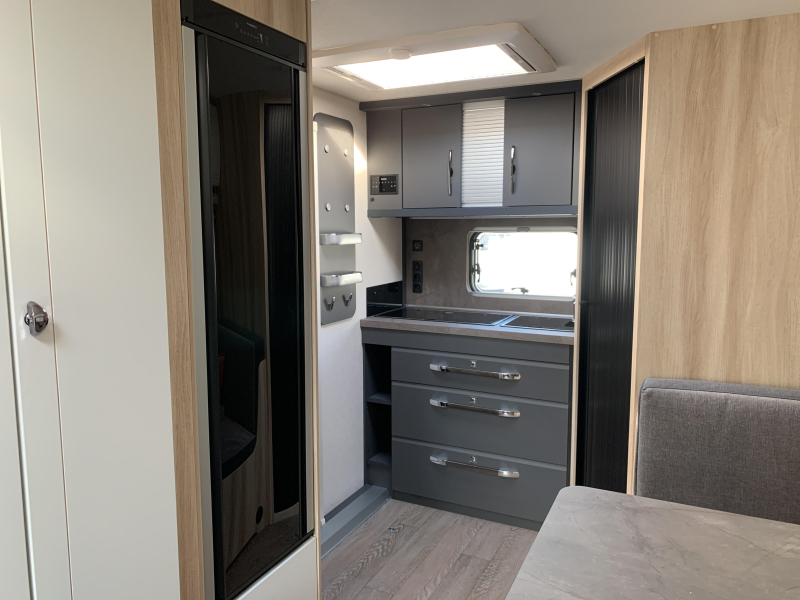 Hobby De Luxe 460 SL Model 2026  foto: 6