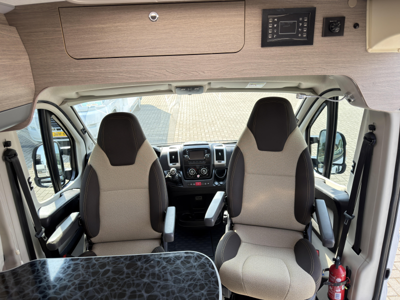 Chausson Twist 594 V 4-persoons  foto: 8