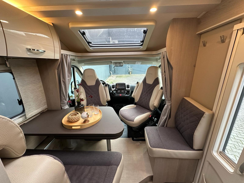 Bürstner Nexxo Van T 690 G - Smal en luxe  foto: 5
