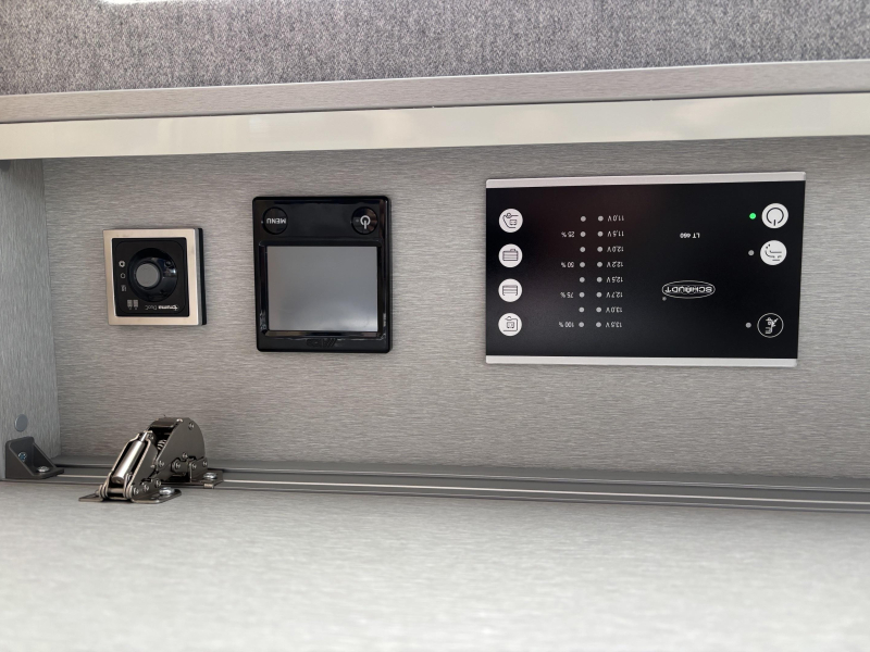 Hymer B ML I 790 Mercedes + Queen bed photo: 22