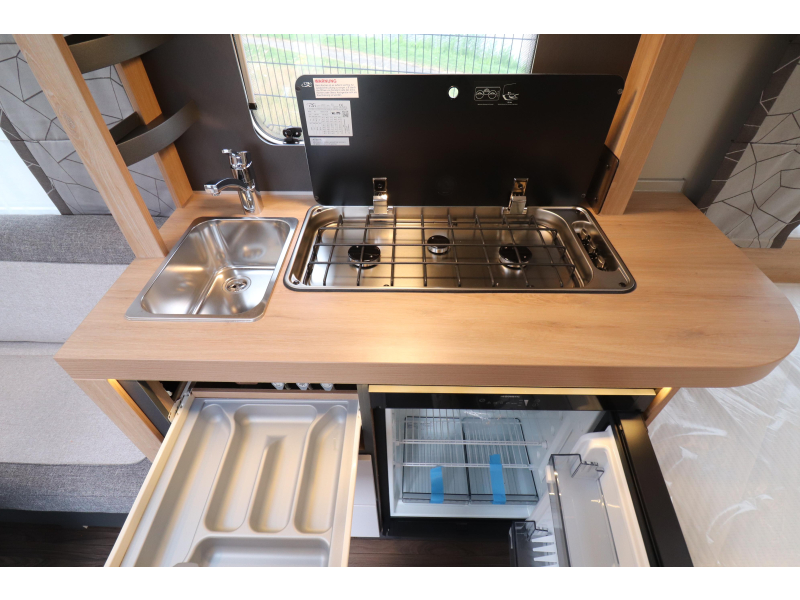 Knaus Sport Platinum 450 FU AKTION - 200 Foto: 10